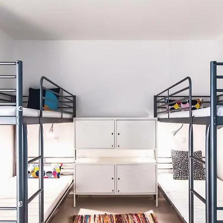 Alvorkitecenter Suites Hostel